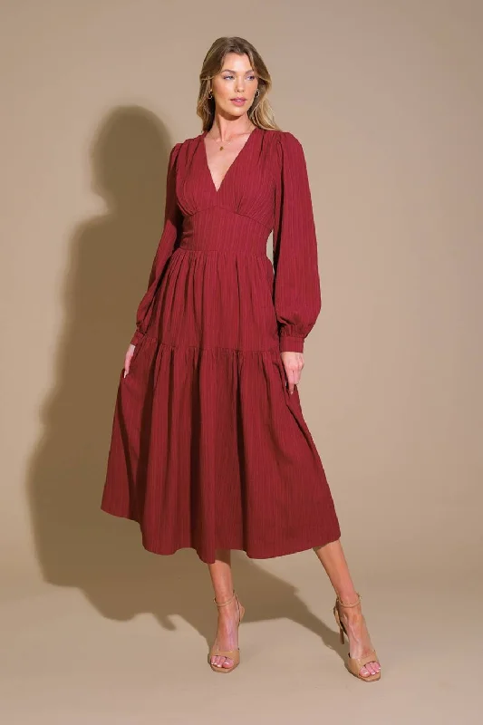 POSH PRESENCE WOVEN MIDI DRESS Comfortable Sleeveless Midi Dress