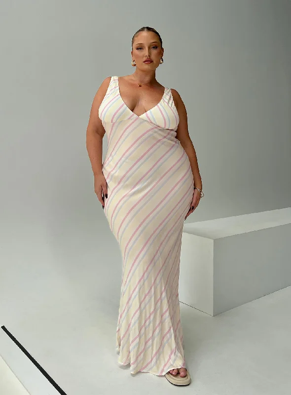 Lovelle Bias Cut Maxi Dress White Curve Classic A-Line Maxi Dress