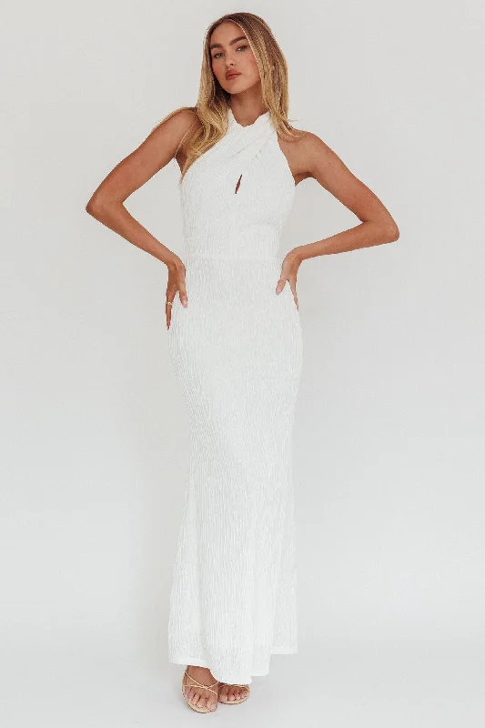 Lush Aura Crossover Halter Neck Maxi Dress White Classic V-Neck Maxi Dress