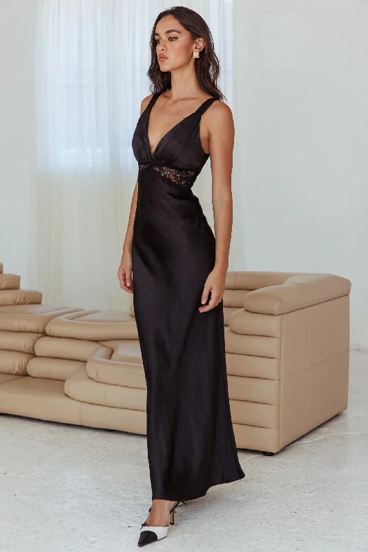 One Heart Lace Insert Maxi Dress Black Comfortable Maxi Dress with Belt