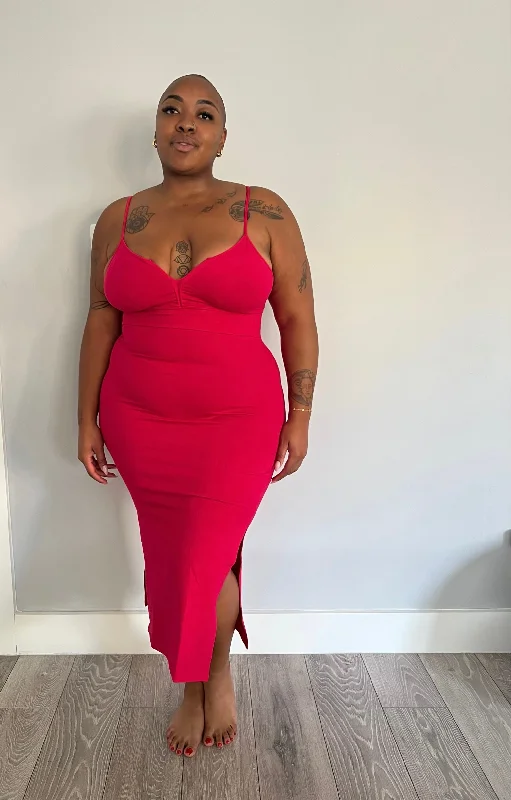 Saffi Midi Dress in Fuchsia Trendy Midi Dress with Belt