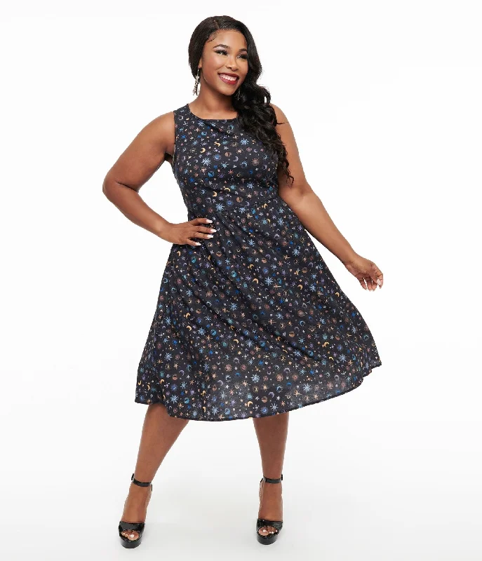 Retrolicious 1950s Plus Size Black Celestial Stars & Moon Print Midi Dress