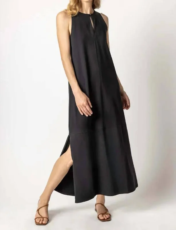 Sleeveless Keyhole Maxi Dress In Black