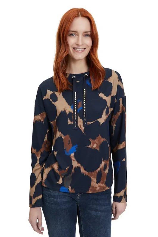 Animal Print Sweatshirt Hoodie with High Neck Warm Protective