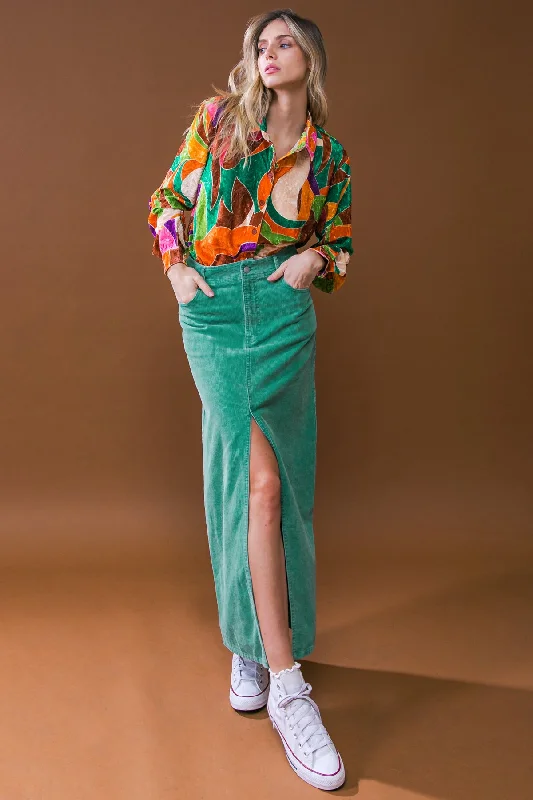 GREEN