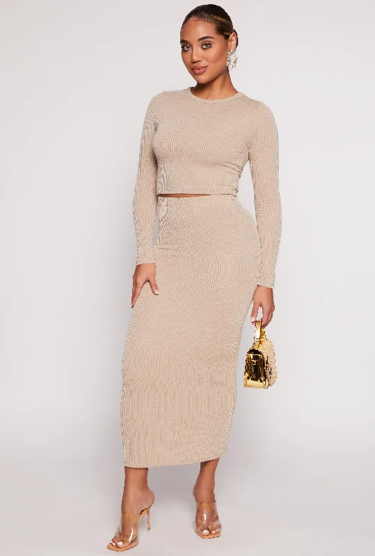 Almost Famous Ribbed Knit Maxi Skirt zip skirt side
