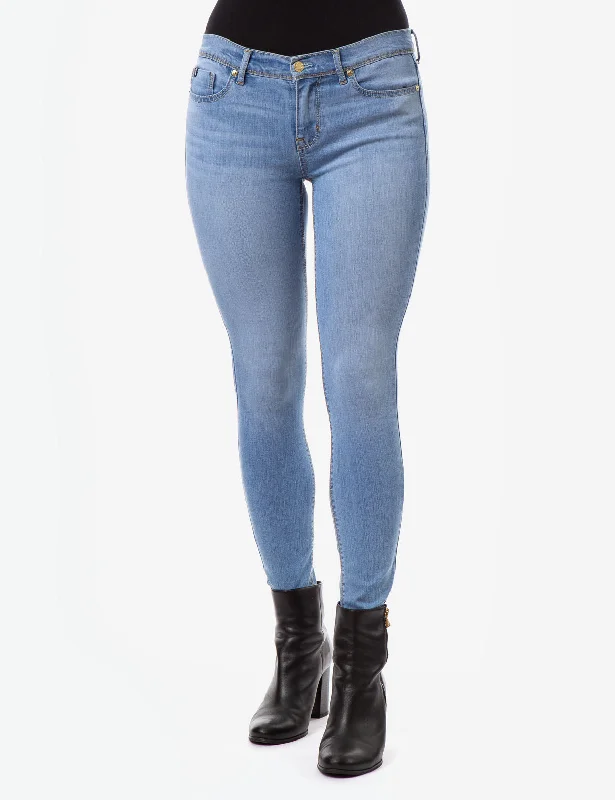 SUPER SKINNY JEANS Comfortable Faded High-Rise Jeans